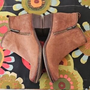 Lucky Brand Tan Leather Ankle Boots Size 8